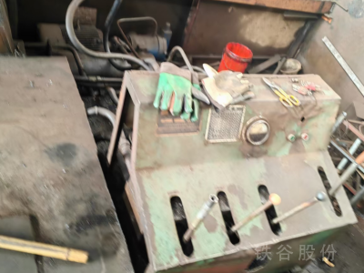 160吨v打包机华宏1台图1