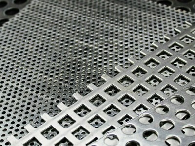 厂家供应不锈钢冲孔装饰板 金属洞洞板图3