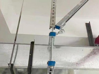 供应电缆桥架侧纵向双向抗震支吊架 成品支架图5